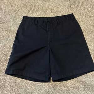 Dickies Black Shorts in Size 38